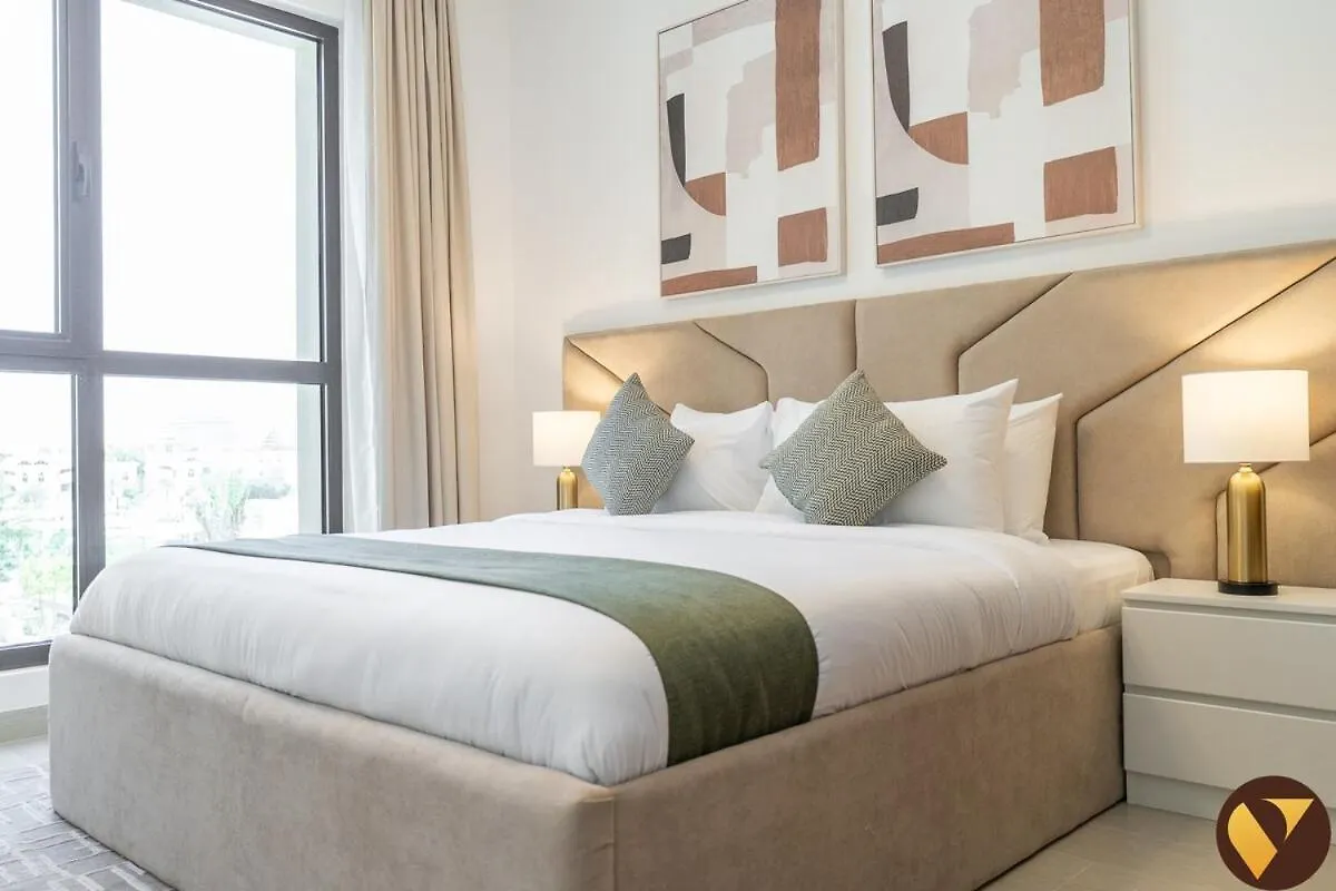 Apartment Vogue Madinat Jumeirah Living With Pool View And Balcony - Brand New Dubai