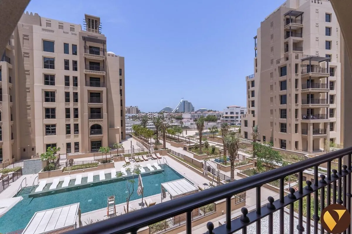 Vogue Madinat Jumeirah Living With Pool View And Balcony - Brand New Dubai United Arab Emirates