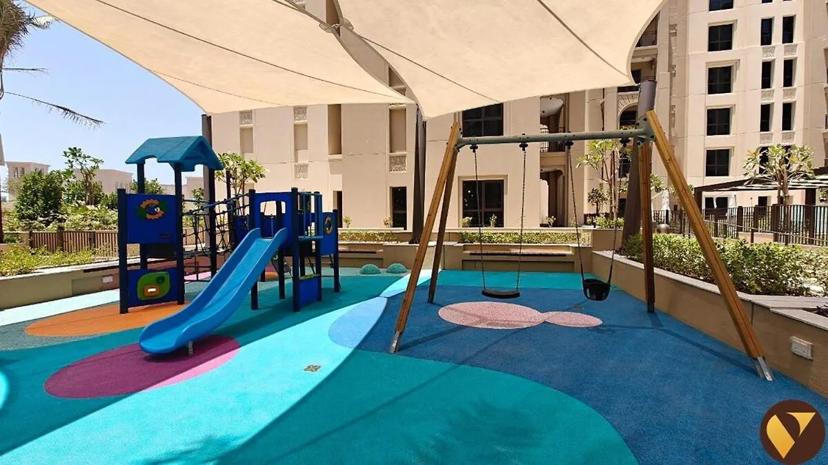 Vogue Madinat Jumeirah Living With Pool View And Balcony - Brand New Dubai United Arab Emirates
