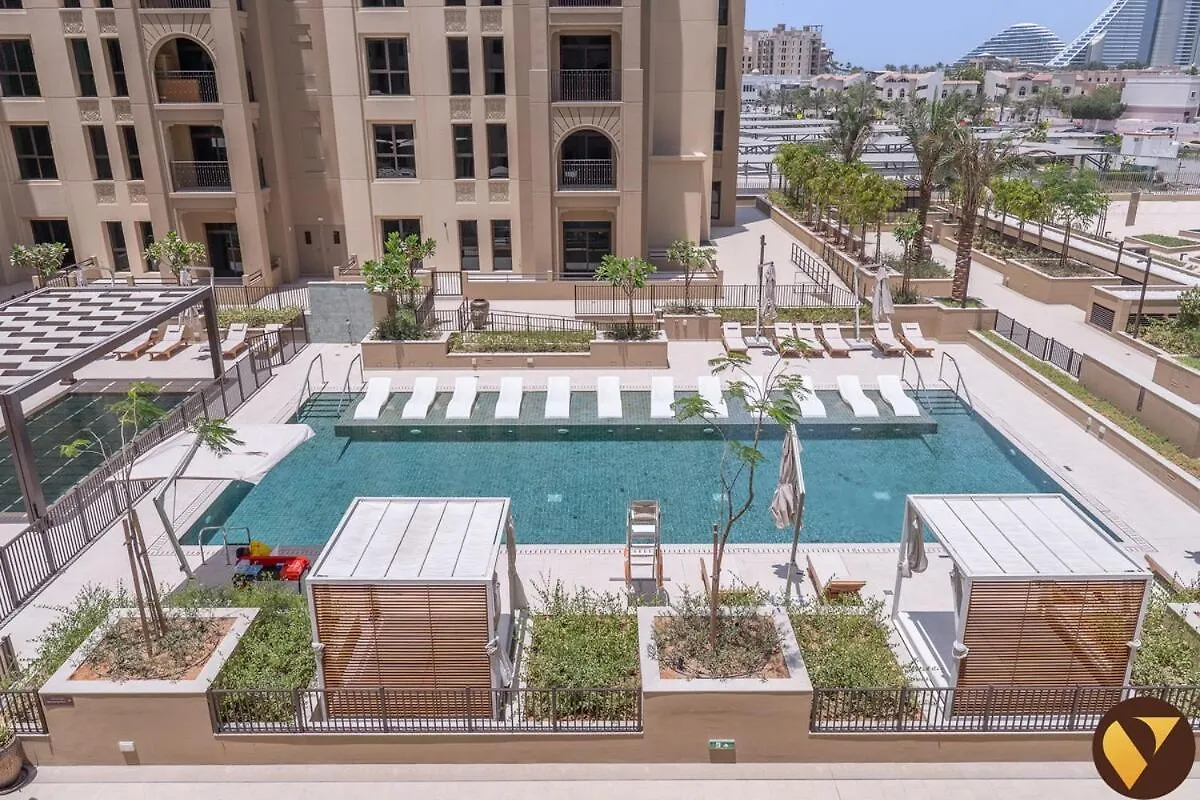 Vogue Madinat Jumeirah Living With Pool View And Balcony - Brand New Dubai 0*,