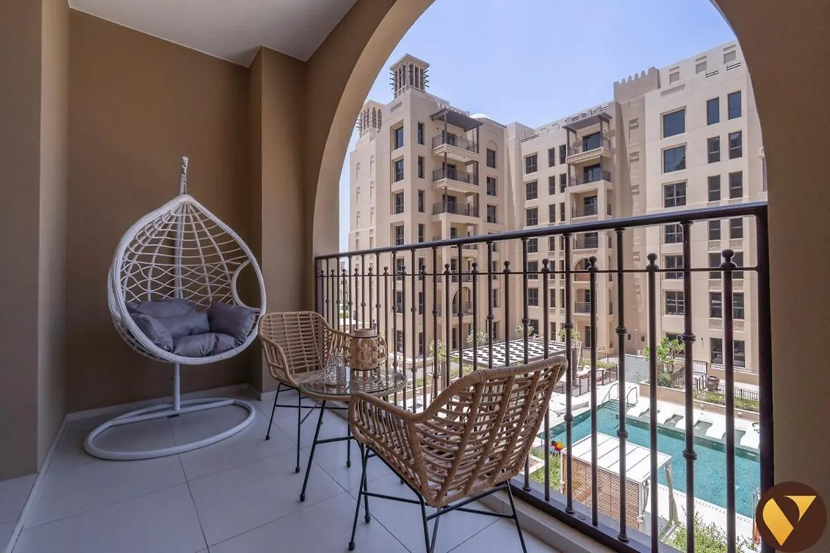 Vogue Madinat Jumeirah Living With Pool View And Balcony - Brand New Dubai