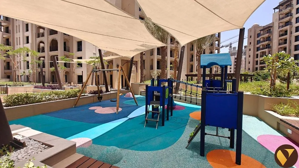 Apartment Vogue Madinat Jumeirah Living With Pool View And Balcony - Brand New Dubai