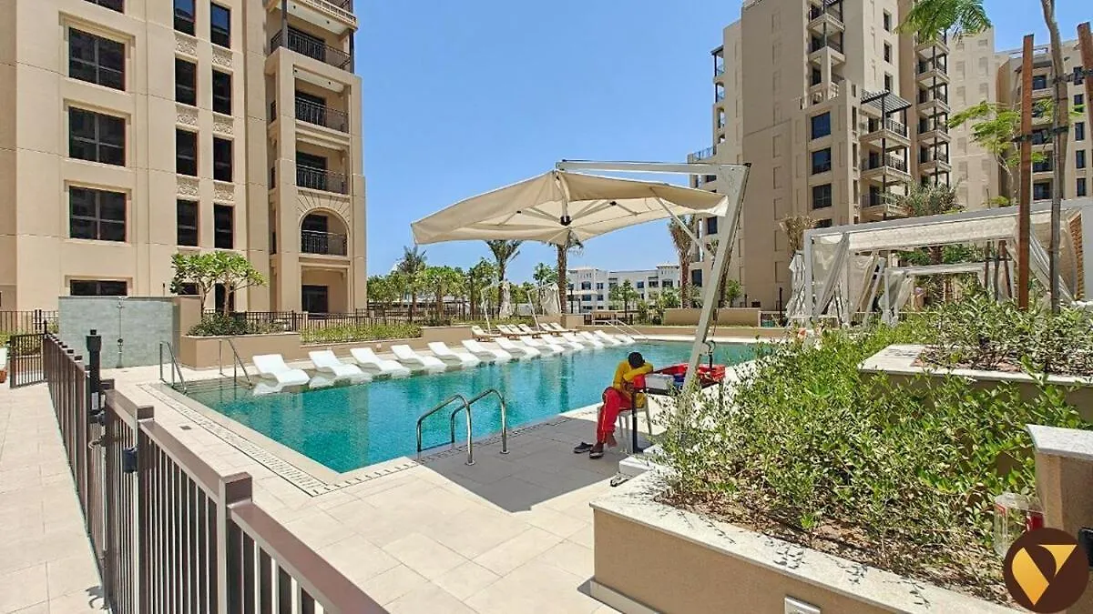 Vogue Madinat Jumeirah Living With Pool View And Balcony - Brand New Dubai